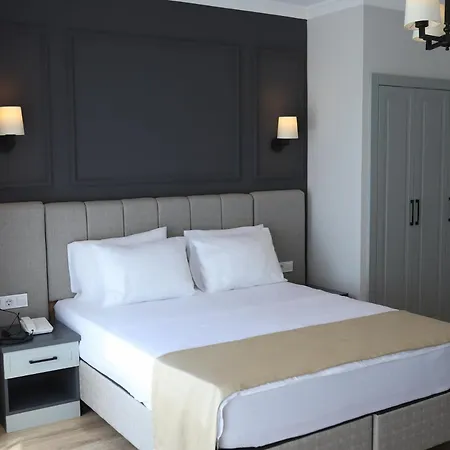 Hotel Fontana 3*